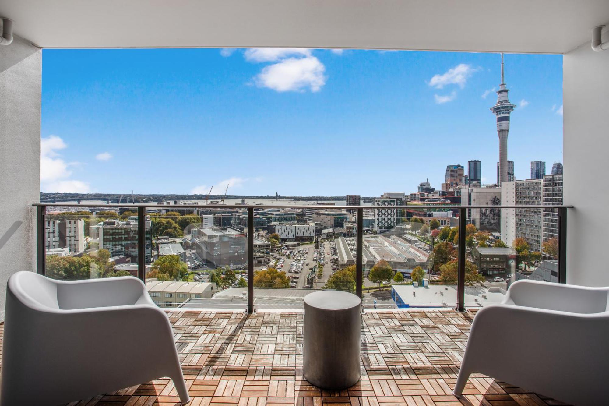 Skyline Serenade Apt With Skycity View And Parking 奥克兰 外观 照片