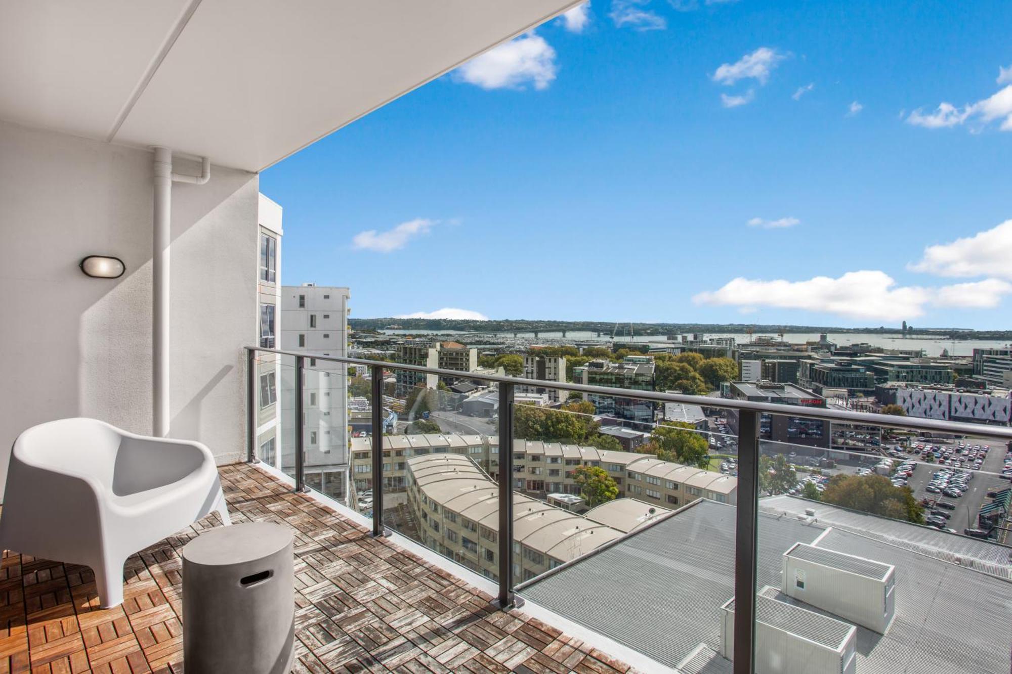 Skyline Serenade Apt With Skycity View And Parking 奥克兰 外观 照片